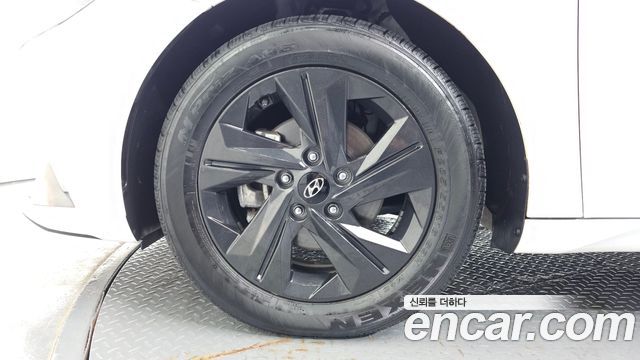Hyundai AVANTE 2023 — photo 5
