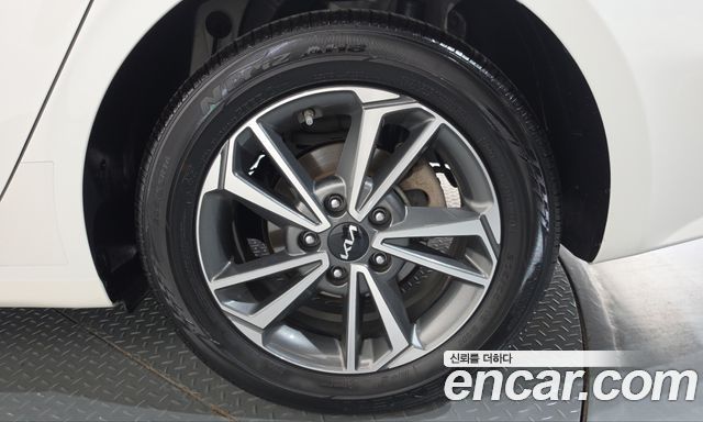 Kia K3 2024 — photo 7