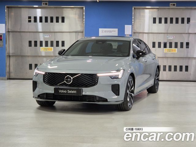 Volvo S90 2026 — photo 1