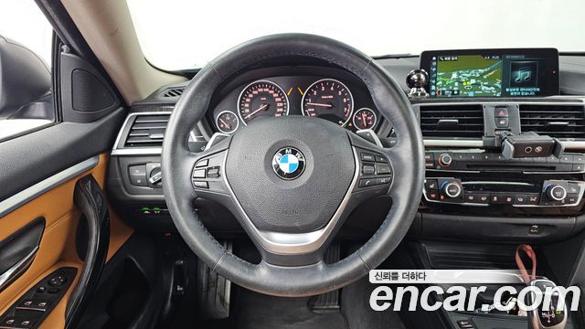 BMW 4-Series 2018 — photo 13