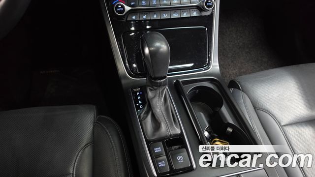 Hyundai Grandeur 2017 — photo 12