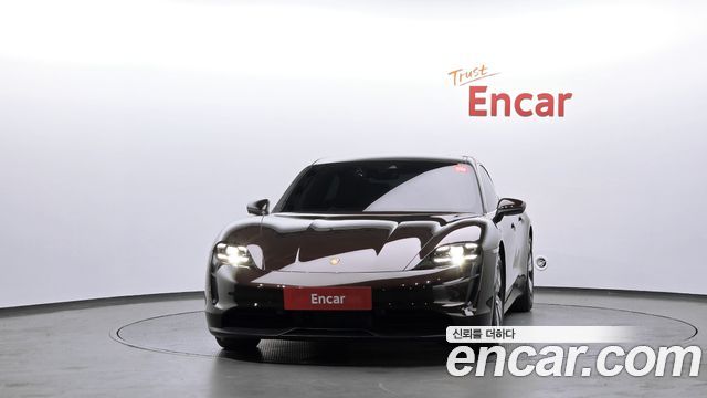 Porsche Taycan 2021 — photo 3