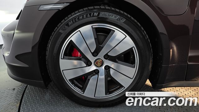 Porsche Taycan 2021 — photo 5