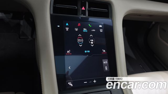 Porsche Taycan 2021 — photo 16