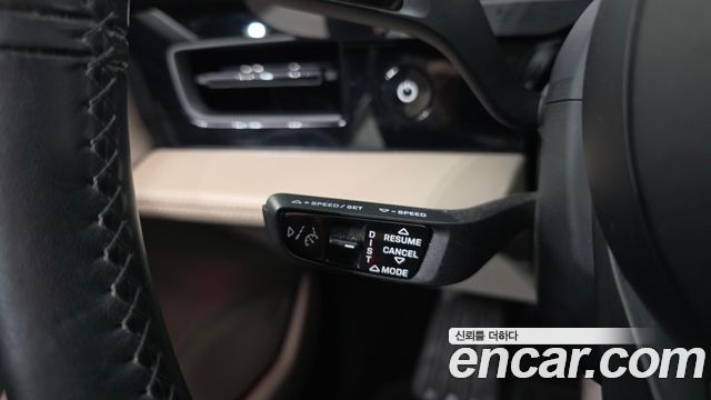 Porsche Taycan 2021 — photo 18