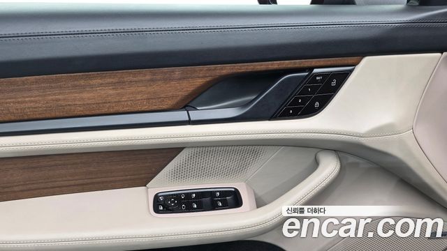 Porsche Taycan 2021 — photo 19