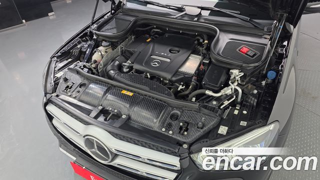 Mercedes-Benz GLE-Class 2021 — photo 6