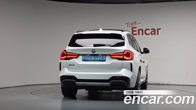 BMW iX3 2023 — photo 4