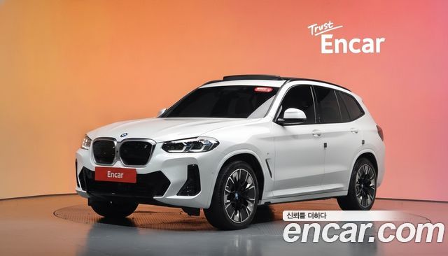 BMW iX3 2023 — photo 1