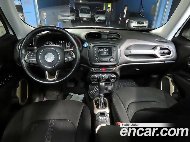 Jeep Renegade 2016 — photo 7