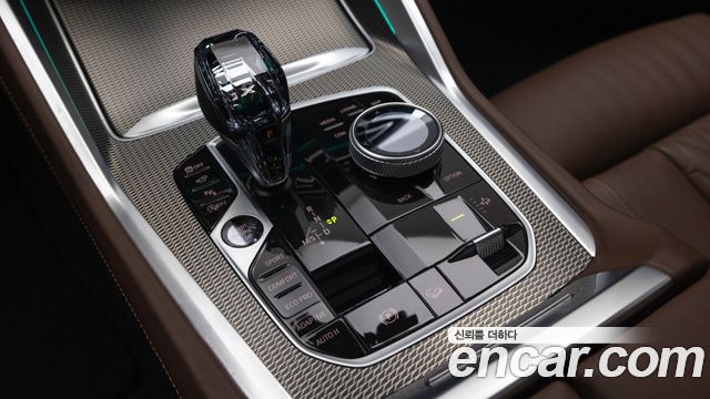 BMW X6 2023 — photo 9