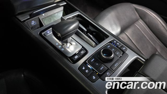 Genesis G80 2019 — photo 9