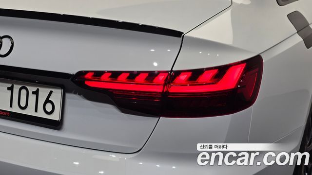Audi S4 2021 — photo 9