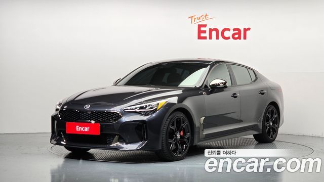 Kia Stinger 2019 — photo 1