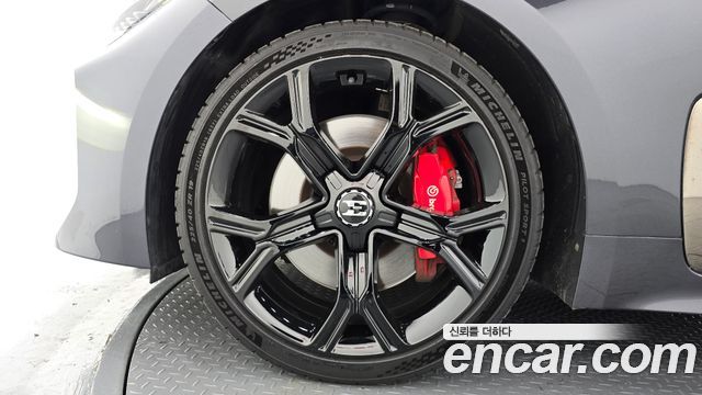 Kia Stinger 2019 — photo 5