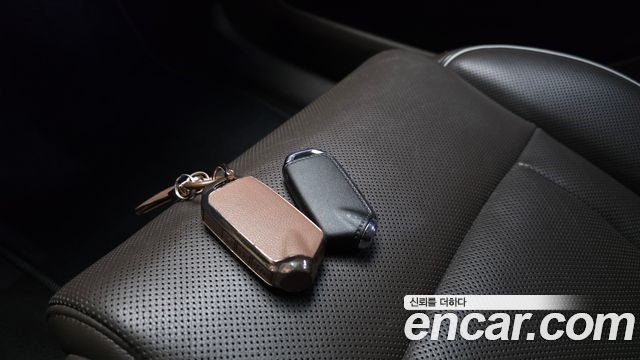 Kia K9 2019 — photo 26