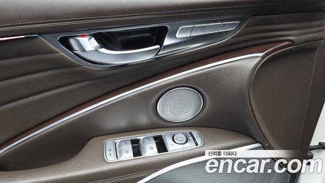 Kia K9 2019 — photo 27