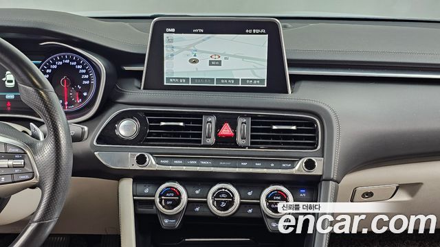 Genesis G70 2018 — photo 22