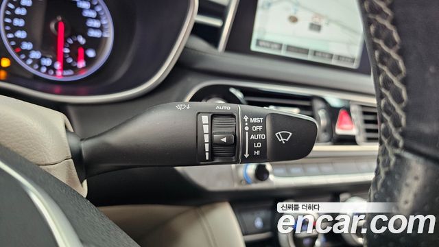 Genesis G70 2018 — photo 26