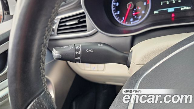 Genesis G70 2018 — photo 27