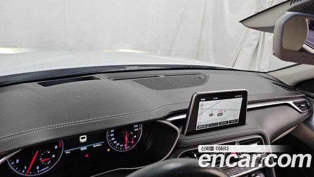 Genesis G70 2018 — photo 30