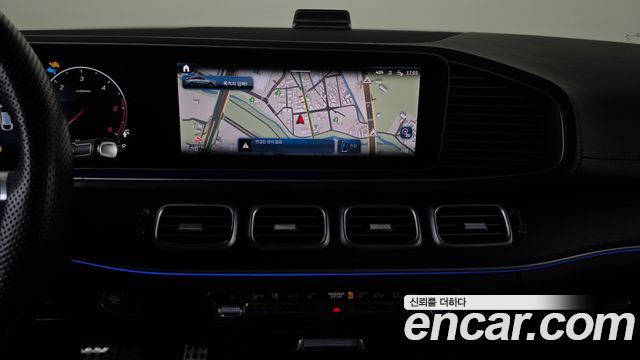 Mercedes-Benz GLE-Class 2024 — photo 18