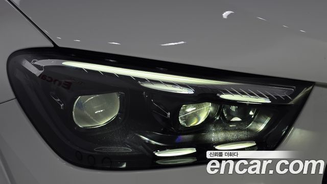 Mercedes-Benz GLE-Class 2024 — photo 8