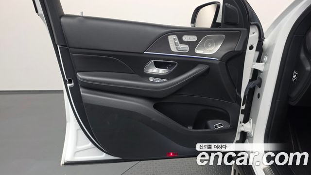 Mercedes-Benz GLE-Class 2024 — photo 14