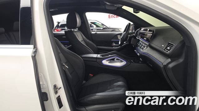 Mercedes-Benz GLE-Class 2024 — photo 16