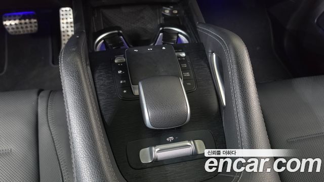 Mercedes-Benz GLE-Class 2024 — photo 32