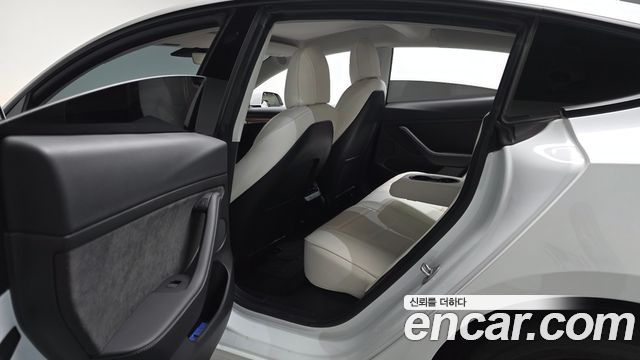 Tesla Model 3 2022 — photo 18