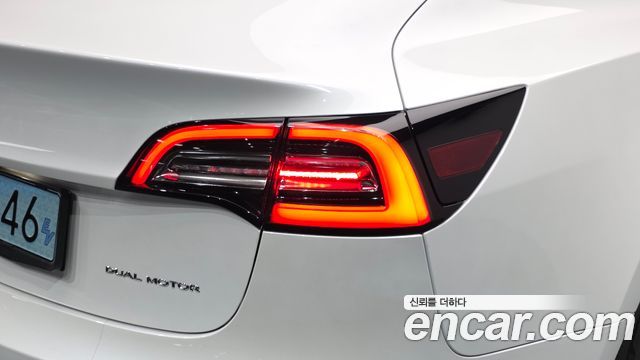 Tesla Model 3 2022 — photo 9