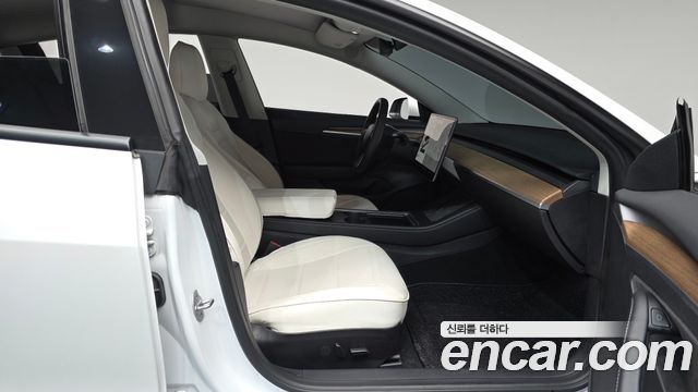 Tesla Model 3 2022 — photo 16