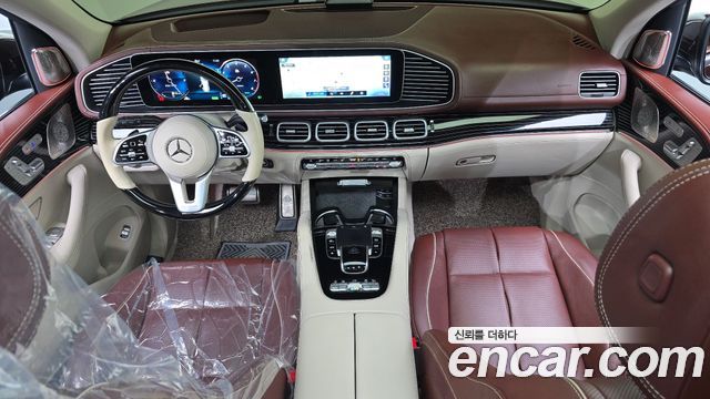 Mercedes-Benz GLS-Class 2023 — photo 7