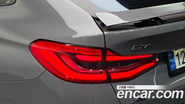 BMW Gran Turismo 2022 — photo 9