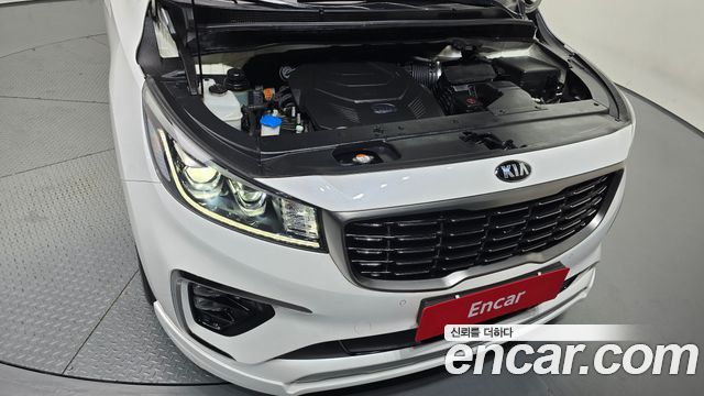 Kia Canival 2019 — photo 6