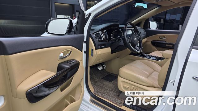 Kia Canival 2019 — photo 13