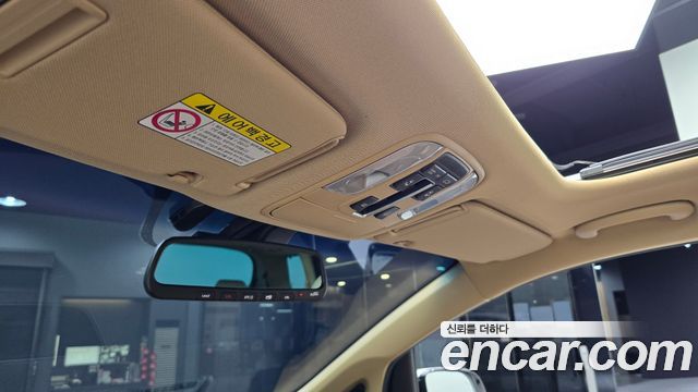 Kia Canival 2019 — photo 24