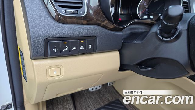 Kia Canival 2019 — photo 25