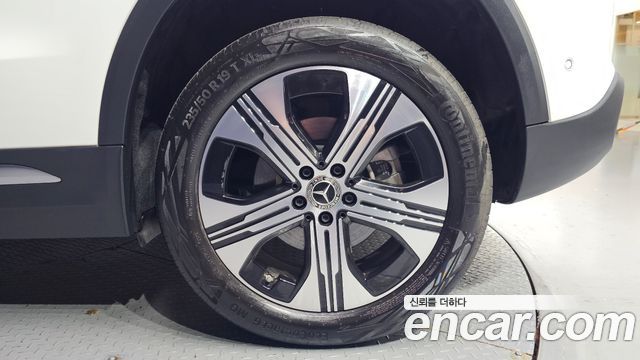 Mercedes-Benz EQA 2024 — photo 7