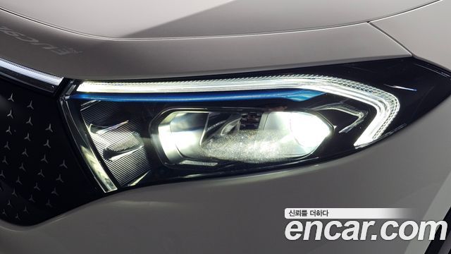 Mercedes-Benz EQA 2024 — photo 8