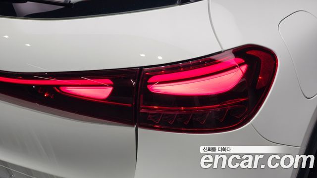 Mercedes-Benz EQA 2024 — photo 9