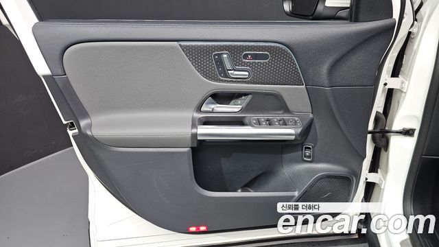 Mercedes-Benz EQA 2024 — photo 14