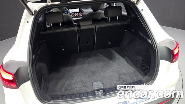Mercedes-Benz EQA 2024 — photo 30