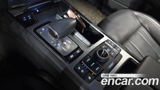 Genesis G80 2018 — photo 12