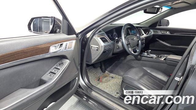 Genesis G80 2018 — photo 13