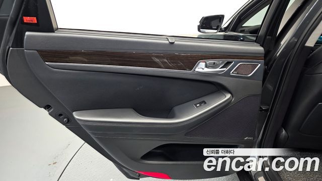 Genesis G80 2018 — photo 15
