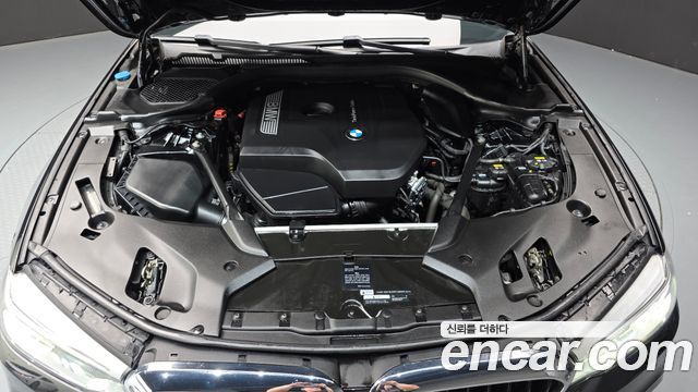 BMW 5-Series 2017 — photo 6