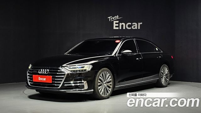 Audi A8 2021 — photo 1