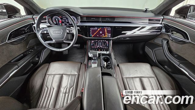 Audi A8 2021 — photo 10